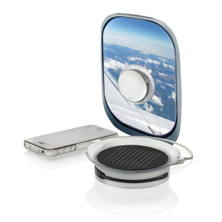 Ładowarka słoneczna do telefonu ze specjalną przyssawką, zaopatrzona we wbudowany port USB oraz akumulator litowy 1000 mAh