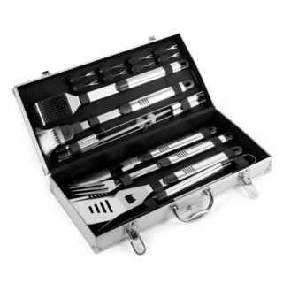 Zestaw do grilla w aluminiowej walizce, zawiera: 8 widelczyków, 4 szpikulce, pędzel, nóż do krojenia mięsa, widelec do mięsa, łopatka, nóż, szczypce
